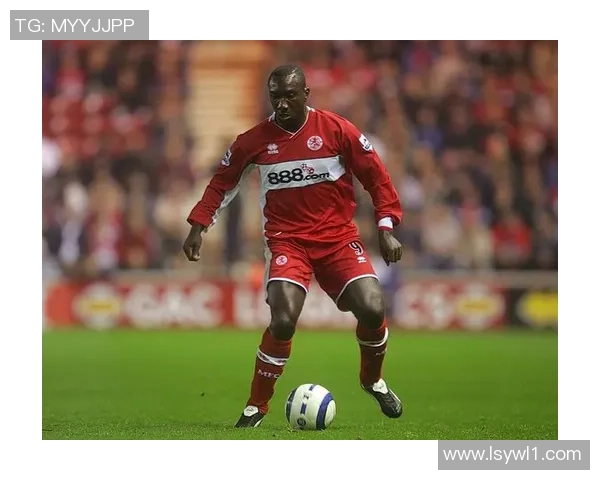 足球巨星封神之路:从默默无闻到世界之巅的辉煌历程